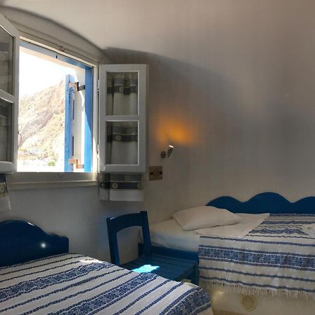 فيلات ديوسكوري آرت Kamári الغرفة الصورة