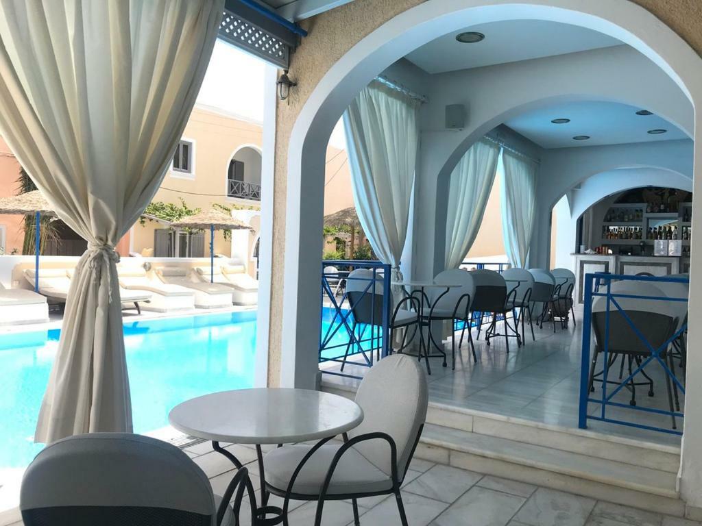 فيلات ديوسكوري آرت Kamári المظهر الخارجي الصورة
